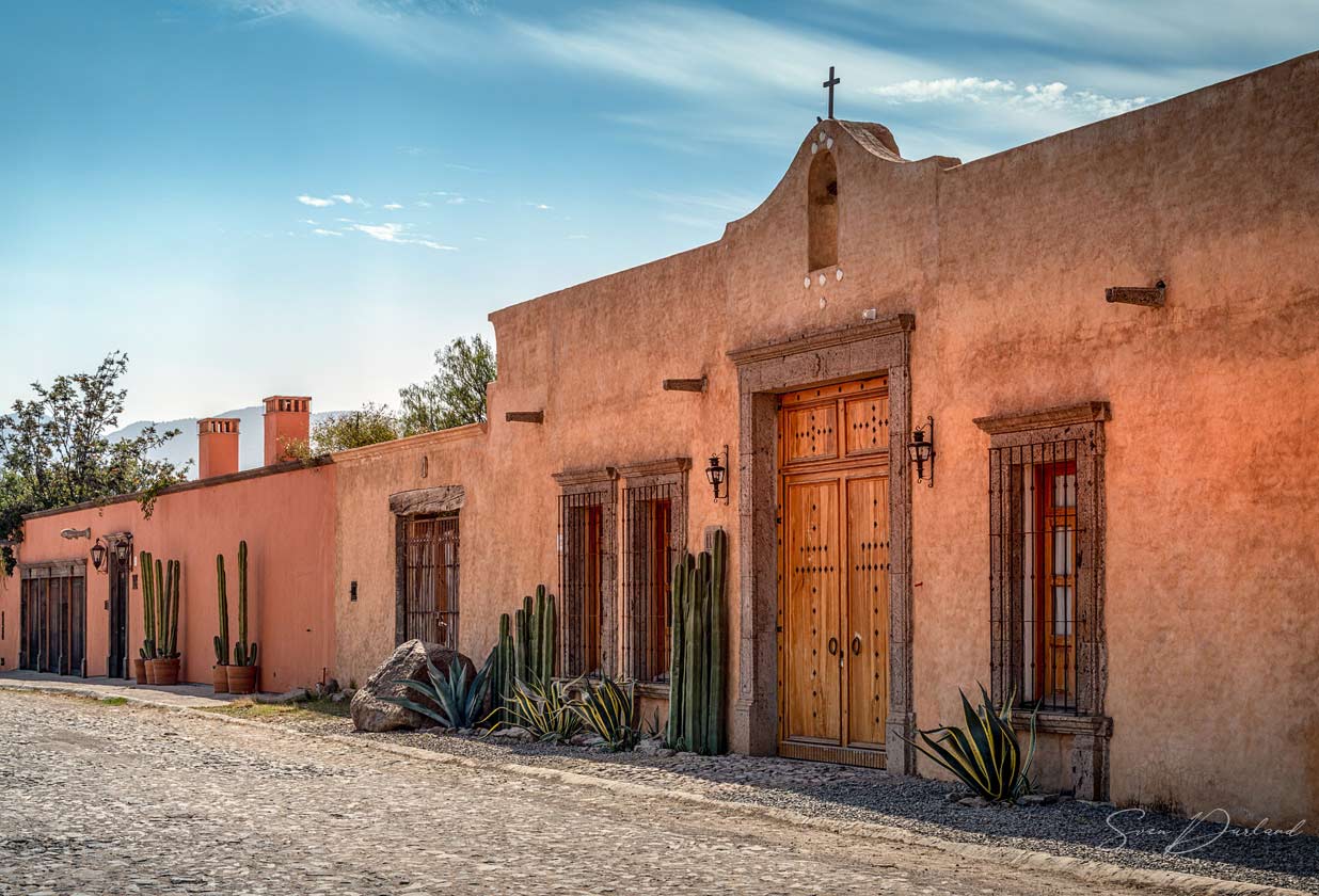 adobe-inspired colonial-style home in San Miguel de Allende